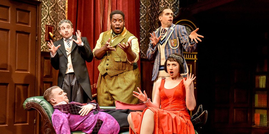 The Play That Goes Wrong, photo Robert Day