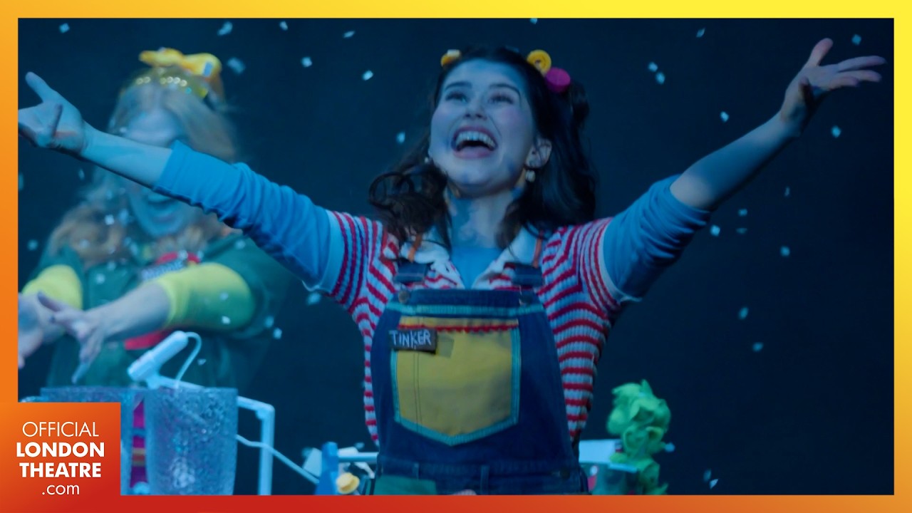 Maddie Moate’s Very Curious Christmas Trailer